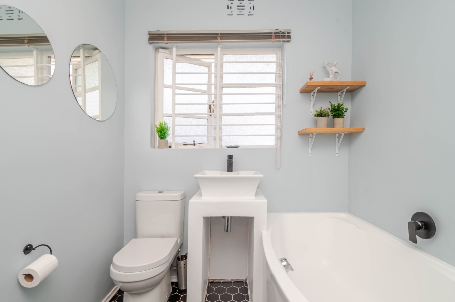 To Let 2 Bedroom Property for Rent in Oranjezicht Western Cape